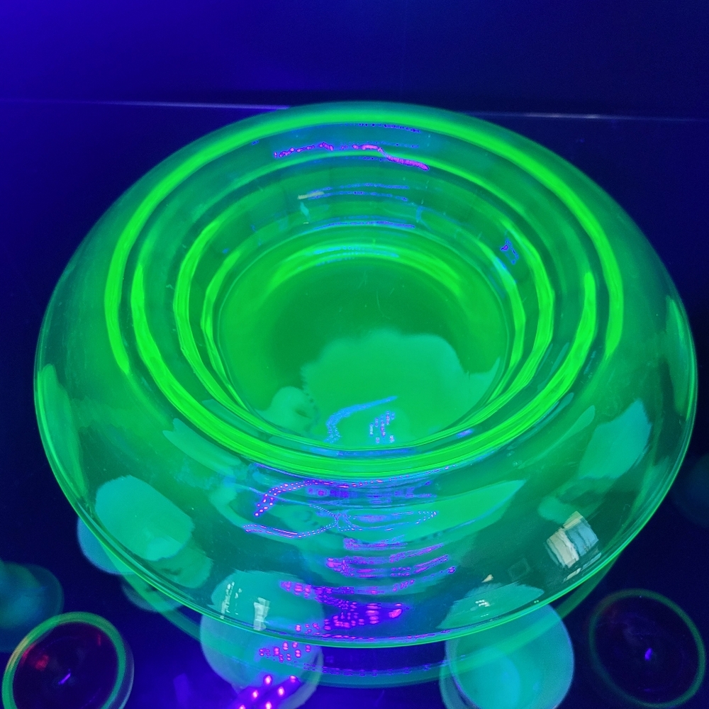 Uranium Green Glass Rolled Edge Console Bowl Centerpiece Art Deco Vintage